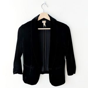 Dynamite Black Velvet Blazer